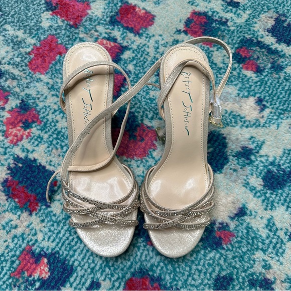 Betsey Johnson Adde Rhinestone Embellished Ankle Strap Platform Pumps - Picture 4 of 11